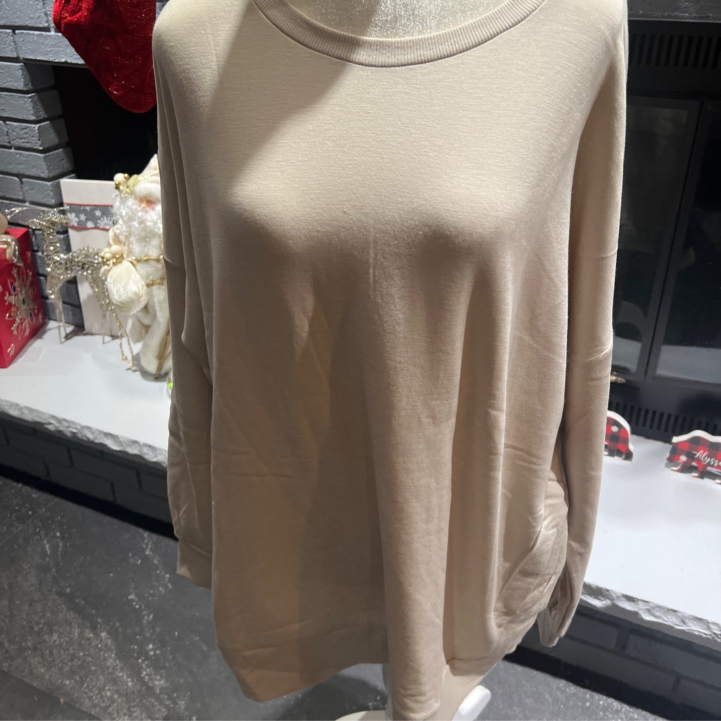 Plus Cream Pocket Sweatshirt