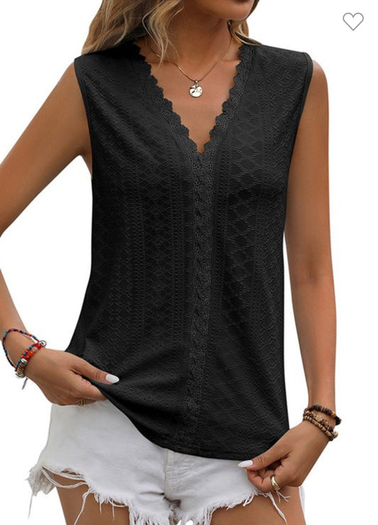 Black V-neck lace hollowed out tank top