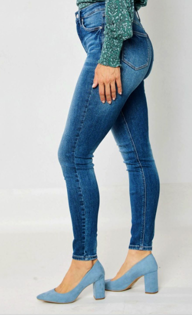 Plus Judy Blue High waist Tummy Control Classic Skinny Jeans