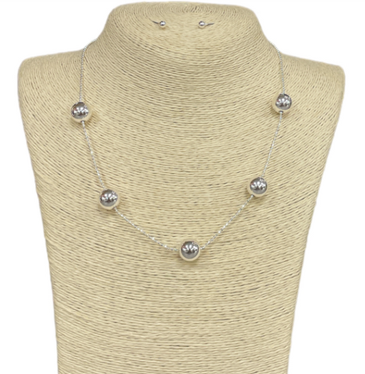 Silver Beaded Short Necklace