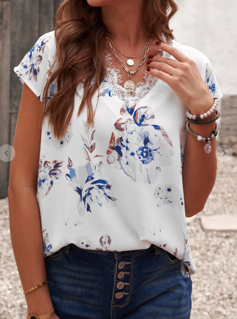 Scalloped Lace Printed V-neck Top